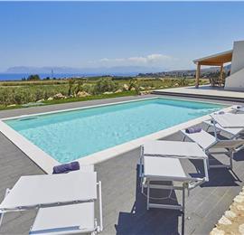 3 bedroom villa with pool near Scopollo, sleeps 6